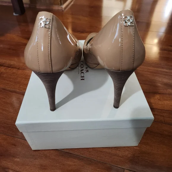 Nude Coach Platform Heels - Picture 3 of 10